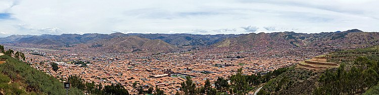 Вид на Куско (Перу) с горы Кристо-Бланко