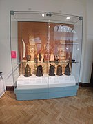 Display of Benin bronzes at Museum of Archaeology & Anthropology, Cambridge, March 2022.jpg