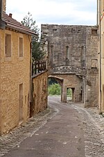 Thumbnail for File:Flavigny-sur-Ozerain (21) Porte du Val - 03.jpg