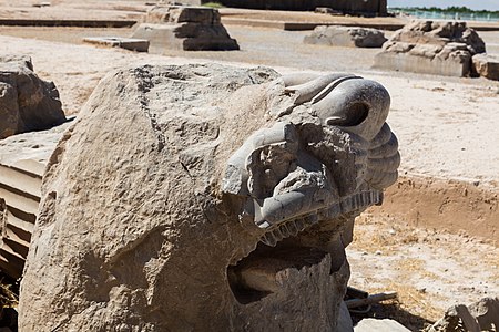 Capitel de columna con prótome de lleón (Apadana).