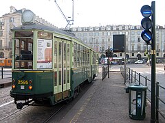 Tramway historique Stanga ATM série 2500 dans sa livrée d'origine (1932)