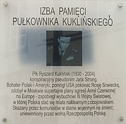 Warszawa, tablica na budynku Izby Pamięci Pułkownika Ryszarda Kuklińskiego przy ul. Kanoniej 22.jpg