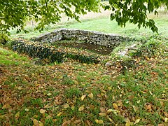 Eysines, réservoir avec aqueduc à côté de la Cabane du Maraîcher.