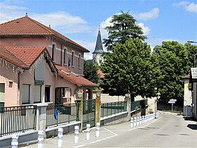 Sérézin-de-la-Tour