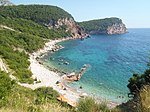 Stranden Crvena Glavica, i närheten av Sveti Stefan