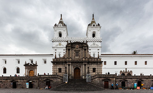 Complete façade of the Iglesia y Convento de San Francisco, Quito, built between 1550-1680