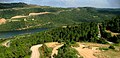 Vue près de La Torre de Rialb avec le barrage de Rialb.