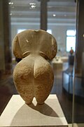 Marble female figure, Late Neolithic Cycladic steatopygous, MET, 19M04058.jpg