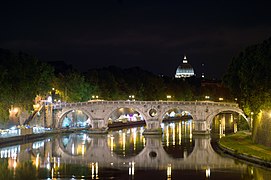 Ponte Sisto and Dome od St. Peter at night.jpg