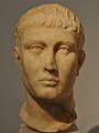 Teodosio I el Grande, Emperador de Roma, cuarto Emperador hispano nacido en Cauca (actual Coca, Segovia, España), el 11 de Enero del 379 d.C.