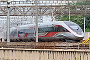 CR400BF-Z「龙凤呈祥」主題列車（圖為16節編組智能加長型CR400BF-AZ）