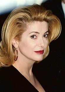 Catherine Deneuve en 1995 mientres o Festival de Cine de Canas