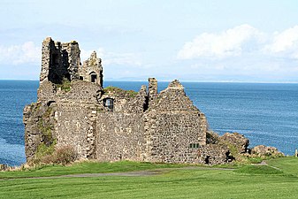 Château de Dunure (en)