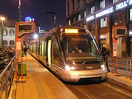 Eurotram en Piazza Fontana, Milán.
