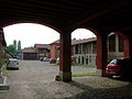 Cascina Guascona cortile visto dal portico