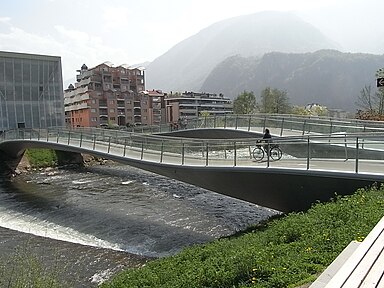 Deutsch: Radfahrerbrücke über den Talferbach in Bolzano/Bozen