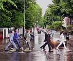 Traverse d’Abbey Road, popularisée par les Beatles.