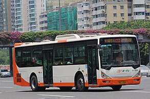 巴士电车的 GZ6120SV1 行驶于122路，该车现已退役