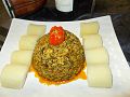 G. africanumの葉が入ったアフリカの伝統料理Ikok