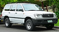 Pre-facelift Toyota Land Cruiser GXL (FZJ105)