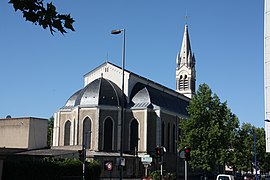 圣保罗教堂（法语：Église Saint-Paul de Montluçon）