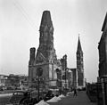 崩れたまま放置されたカイザー・ヴィルヘルム記念教会、1954
