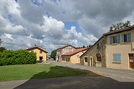 Lupiac - maisons.JPG