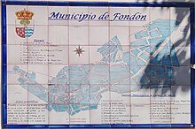 Azulejo del ayuntamiento representando al municipio.