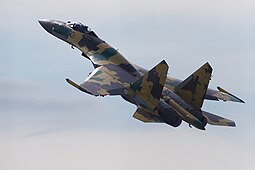 Su-35 vuonna 2011.