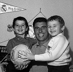 Richard Boucher et ses enfants en 1962.