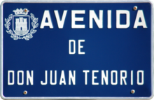 Cartela de la Avenida de Don Juan Tenorio en Alcalá de Henares.