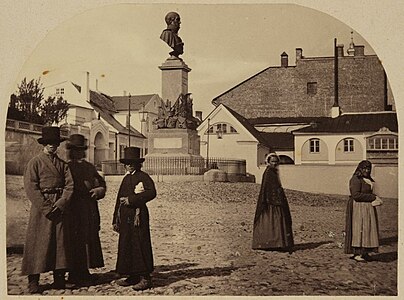 Barclay de Tolly monument (1856-1870)