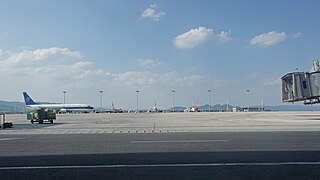 Guiyang Longdongbao Airport, Parking apron 20230528.jpg