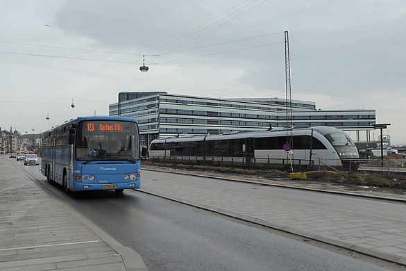 Skolebakken Station.