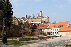 Neuhaus with castle Veldenstein