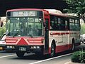 京阪バスの現行塗装と同時期にグレイハウンドの京阪バスと同一デザイナーによって考案されたと言われる北海道中央バスの旧塗色。