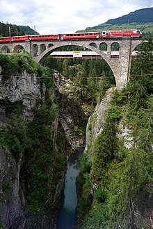 The Solis bridge of the Albulabahn Die Solisbrücke der Albulabahn