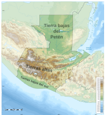 Guatemala está situada entre el océano Pacífico en el sur y el mar Caribe en el noreste. La franja de la Sierra Madre se extiende de México en el oeste, hacia el centro y sur de Guatemala penetrando en El Salvador y Honduras al este. El norte está dominado por una amplia llanura de tierras bajas que se extiende hacia el este en Belice y hacia el norte en México. En el sur, una llanura estrecha separa la Sierra Madre del océano Pacífico.