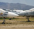 Aviones de combate McDonnell Douglas F-4 Phantom II de la Armada y el Cuerpo de Marines almacenados en AMARG.