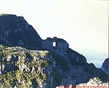 Pedra Furada con pintures de 11 000 años Brasil.