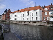 Het classicistische gebouw uit 1810, deel van de voormalige Rijkswachtkazerne langs de Predikherenrei. De bevoegde diensten weigerden het gebouw te beschermen als monument en het werd gesloopt in november 2010.