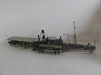 Seitenrad-Promenadedeckdampfer "Gutenberg", Bj. 1900, Werft: Gebr. Sachsenberg, Köln-Deutz, ca. 700 PS, max. 16 km/h, Länge 73 m, Tiefgang 0,94 m, Breite über Radkasten 15,2 m, Fahrgastzahl 1527, nach Kesselexplosion umbenannt in "Rheinstein", 1927 an holländische Reederei verkauft