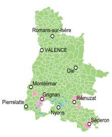 Provinces et États existant avant 1790 (vert : Dauphiné, rose : Provence, bleu : Comtat Venaissin).