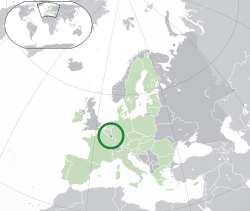 Location o  Luxembourg  (daurk green) – on the European continent  (green & daurk grey) – in the European Union  (green)