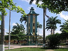 Plaza de Armas i Puerto Maldonado