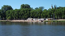 Plage des Célestins depuis la rive gauche