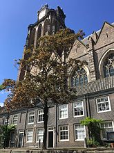 Grote Kerk dilihat daripada tasik (Binnenkanaal)