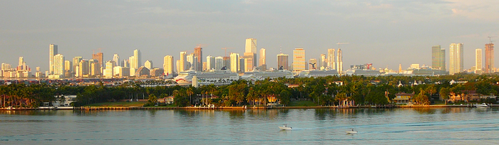 A panoramic view of the Downtown Miami skyline