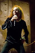 Ronnie James Dio (* 1942)