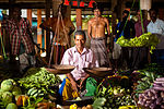 بائع سريلانكي في أحد الأسواق الشعبية